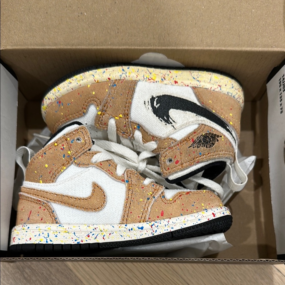 Nike Tan and White Sneakers Versatile Stylish Design